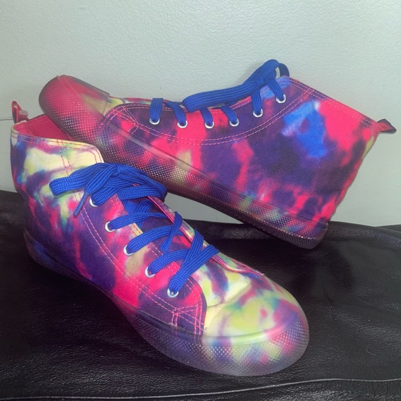 Taxi Purple Pink Green Blue Boho Tye Dye Hi Top Sneakers NEW NWOT - Picture 1 of 13